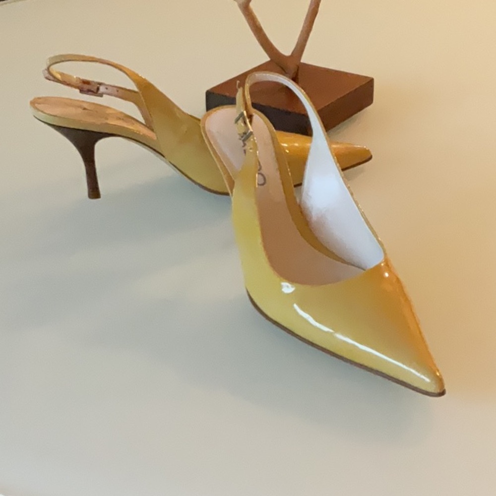 Yellow patent sling back pumps